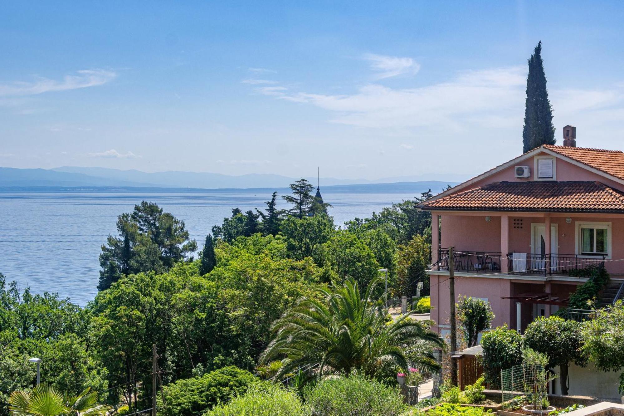 Apartments By The Sea Medveja, Opatija - 7720 Lovran Exterior foto
