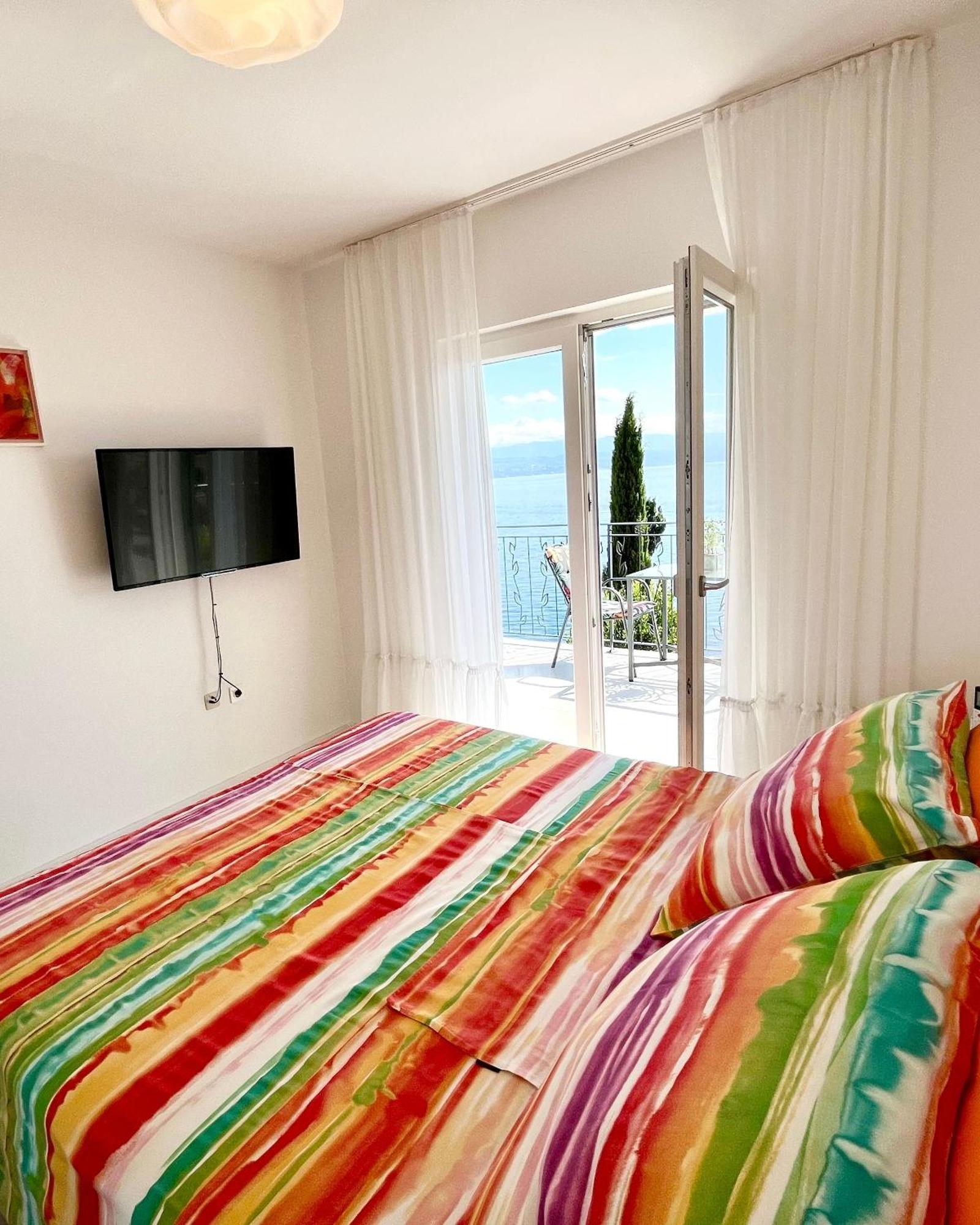 Apartments By The Sea Medveja, Opatija - 7720 Lovran Quarto foto