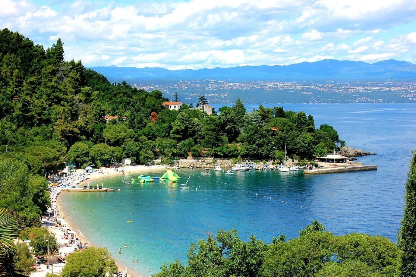 Apartments By The Sea Medveja, Opatija - 7720 Lovran Exterior foto