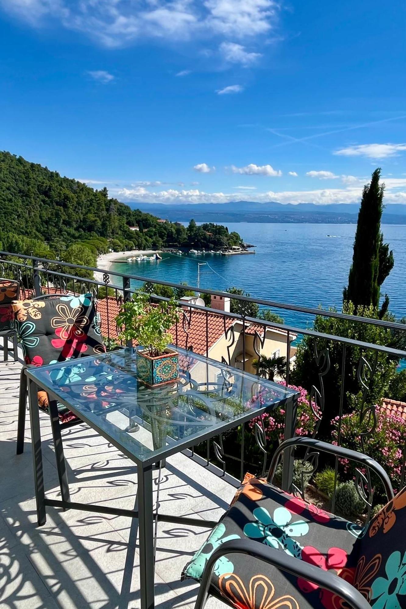 Apartments By The Sea Medveja, Opatija - 7720 Lovran Exterior foto